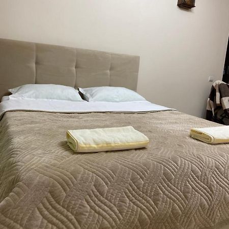 Flat Appartement Alma-Ata Buitenkant foto
